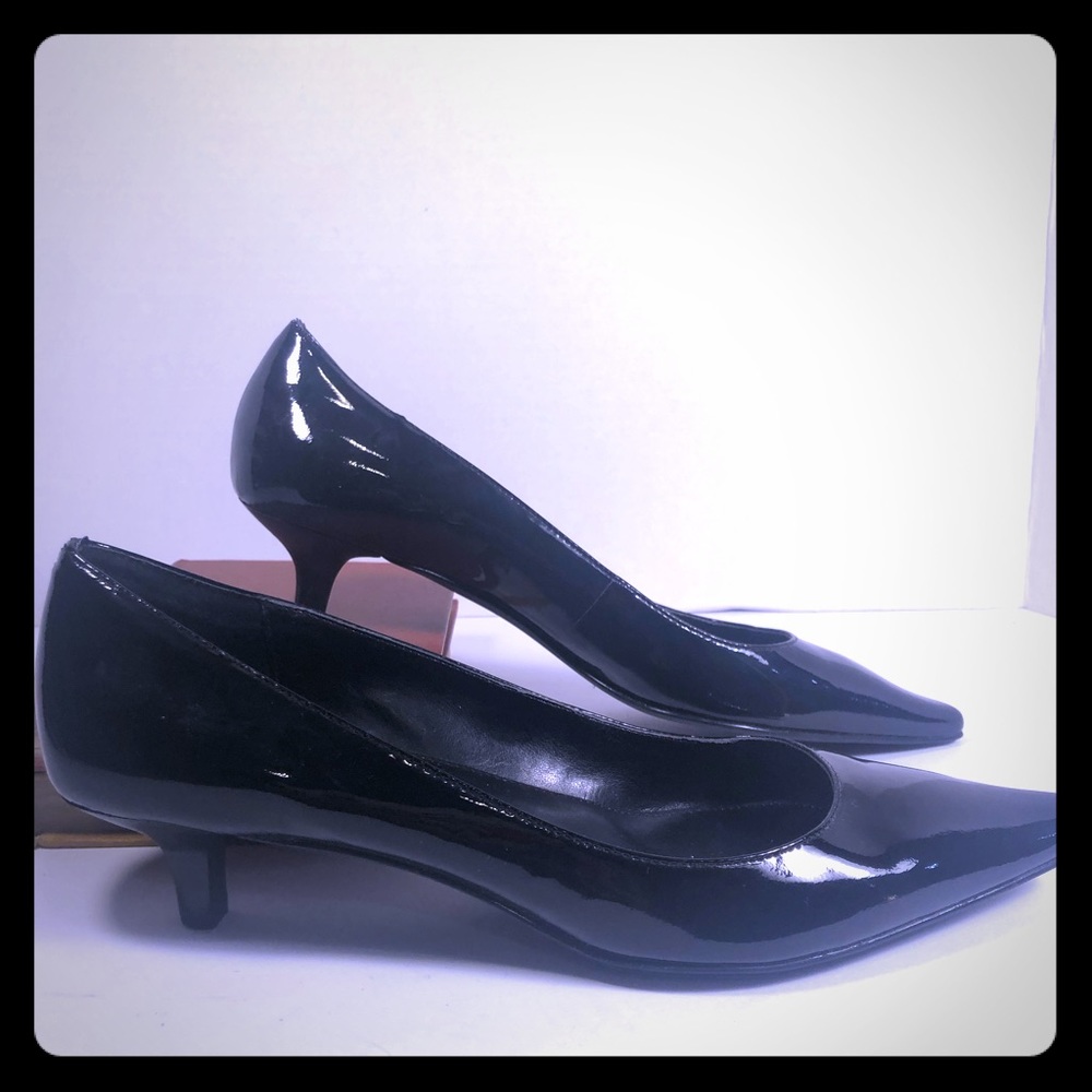 Calvin Klein Kitty Heels Size 8M